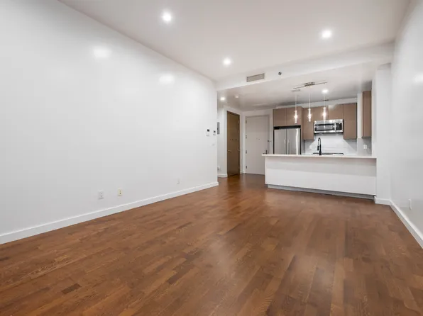 27-17 42nd Road image 2 of 6