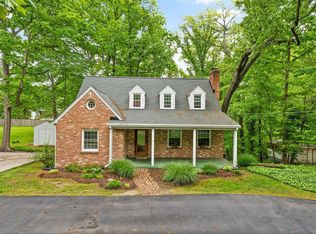 8321 Rolling Rd, Springfield, VA 22153