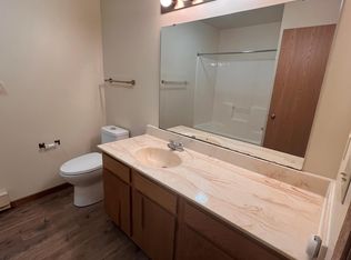 503 7th St, Baraboo, WI 53913