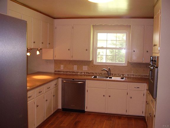 5th image of 8148 Yancey Ave