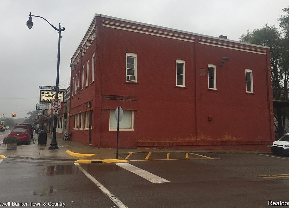 1st image of 145 E Grand River Ave #B