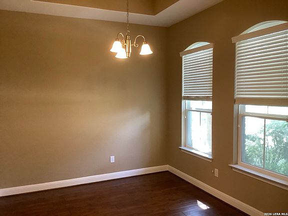 3rd image of 213 Flint Rd