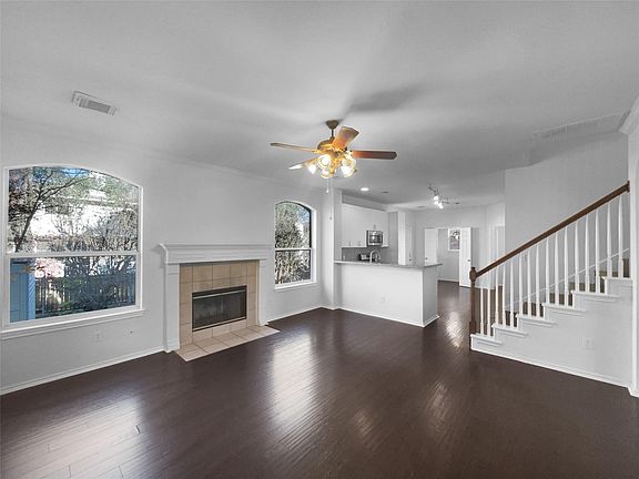3rd image of 1718 Rosenborough Ln S