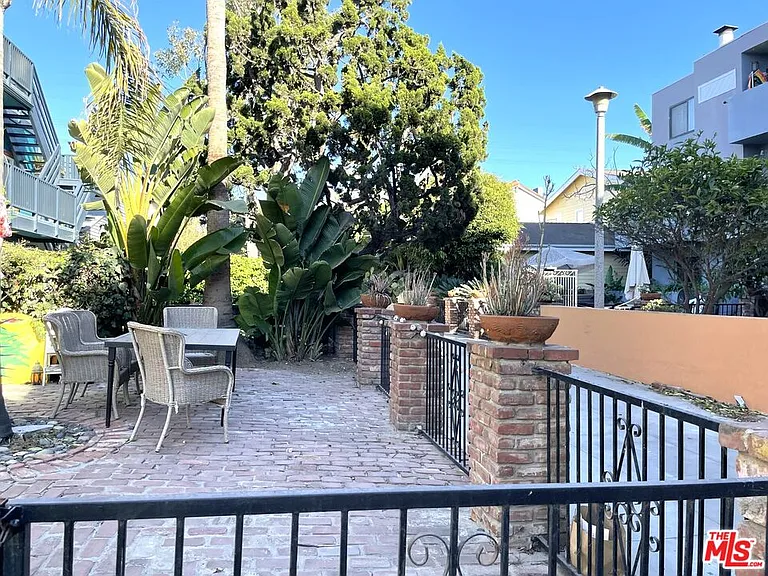 23 Buccaneer St — Photo 34