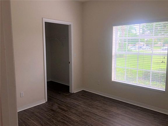 4th image of 204 Eagle Pond Dr