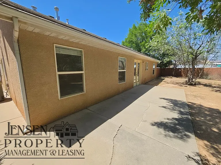 1849 S Halter Cir — Photo 20