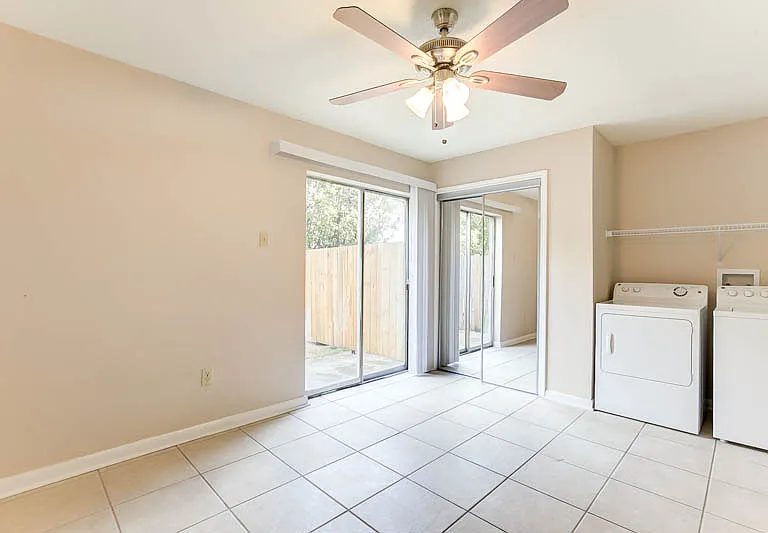 4220 Belvedere St #3 — Photo 4