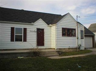 1025 E Mandeville St, Burton, MI 48529