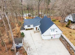 250 Lee Rd, Fair Play, SC 29643