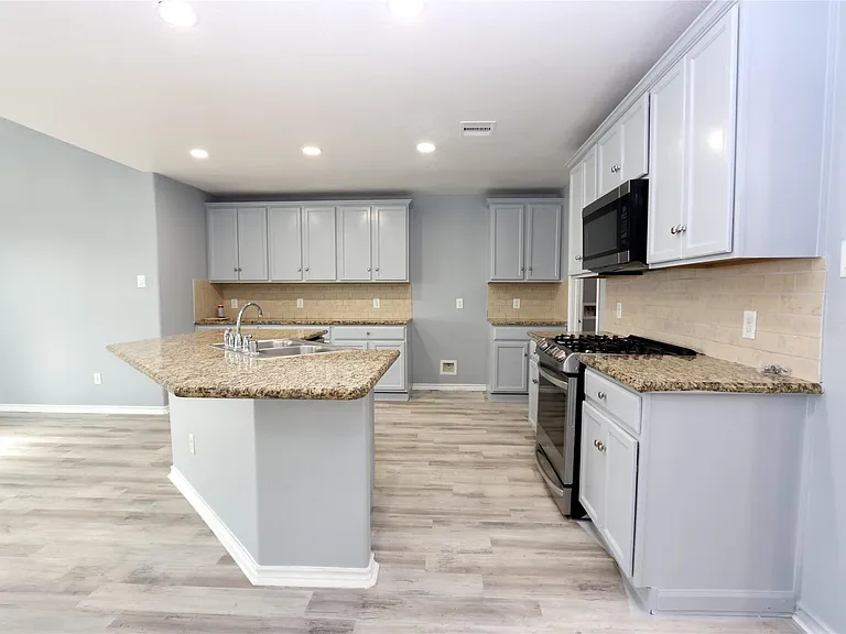 9218 Mission Arbor Ln — Photo 7