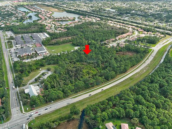 5th image of 1550 SW Heatherwood Blvd