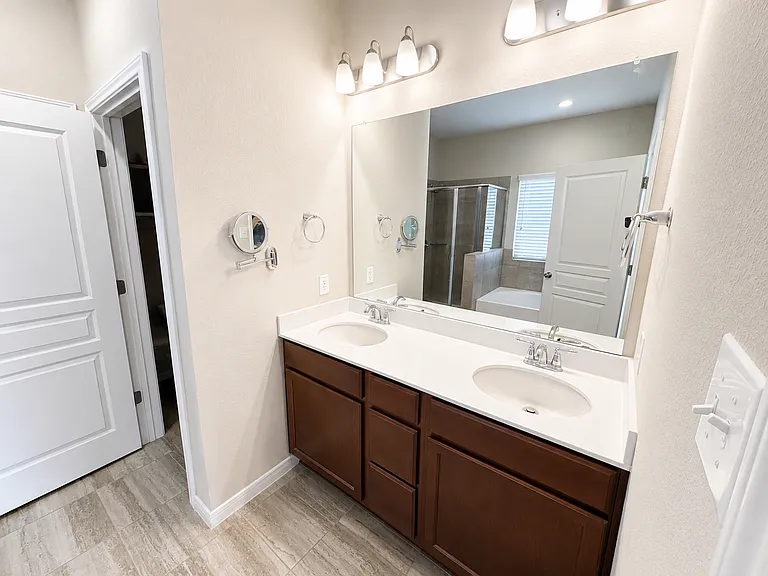 703 Dunford Dr — Photo 19