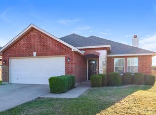 841 Crystal Dr, Burleson, TX 76028