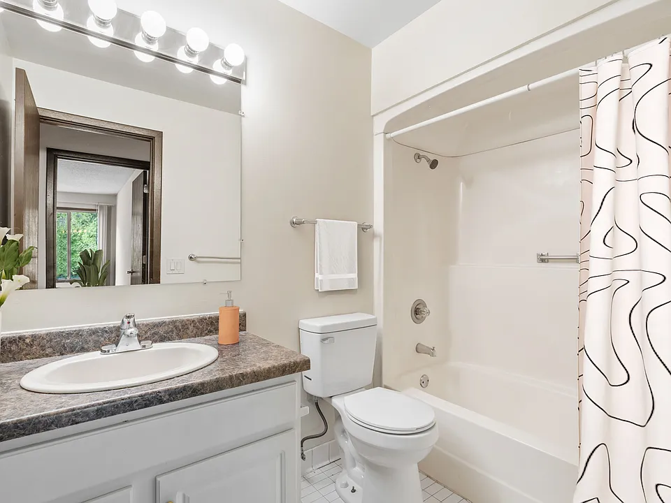 Elevate your living at Como Park Apartments, where modern design meets comfort. Enjoy spacious layouts and stylish finishes in every room, including a beautifully updated bathroom. Schedule your visit today and make this your new home!