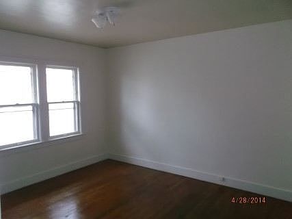 bedroom1