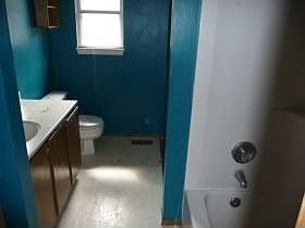2nd image of 1148 N Main St