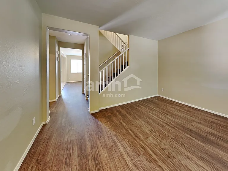 7006 W Irwin Ave — Photo 6