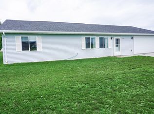 2238 McDonald Dr, Huron, SD 57350