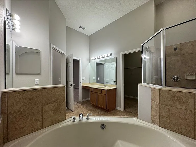 11813 Via Lucerna Cir — Photo 15