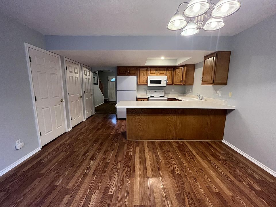1st image of 141 Penny Ln