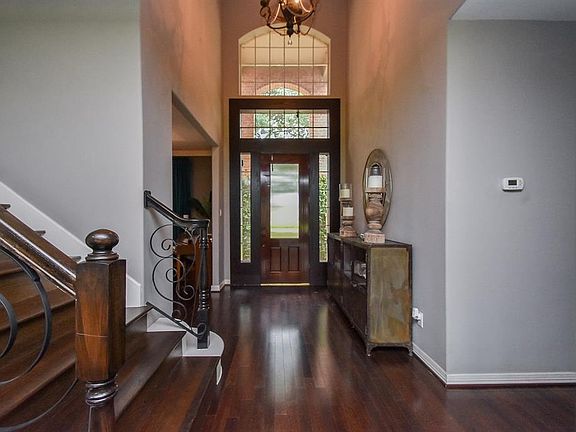 4th image of 4403 Diamond Springs Dr