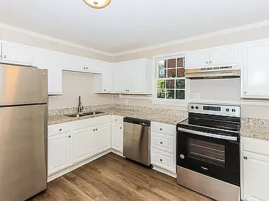 4 bed, 1.5 bath, 1842 sqft, $850 — Photo 4