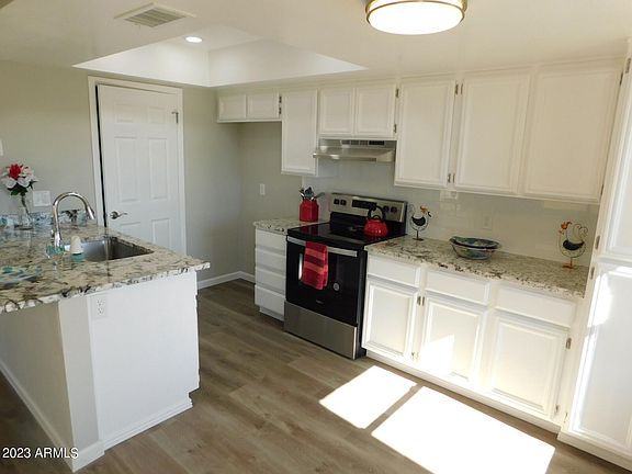 5th image of 820 E MORNINGSIDE Drive