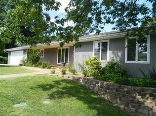 36 Palisades Dr, Kimberling City, MO 65686