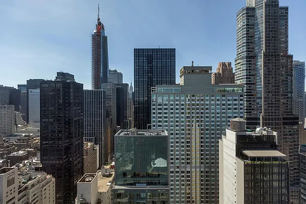 Sold by Douglas Elliman | media 32