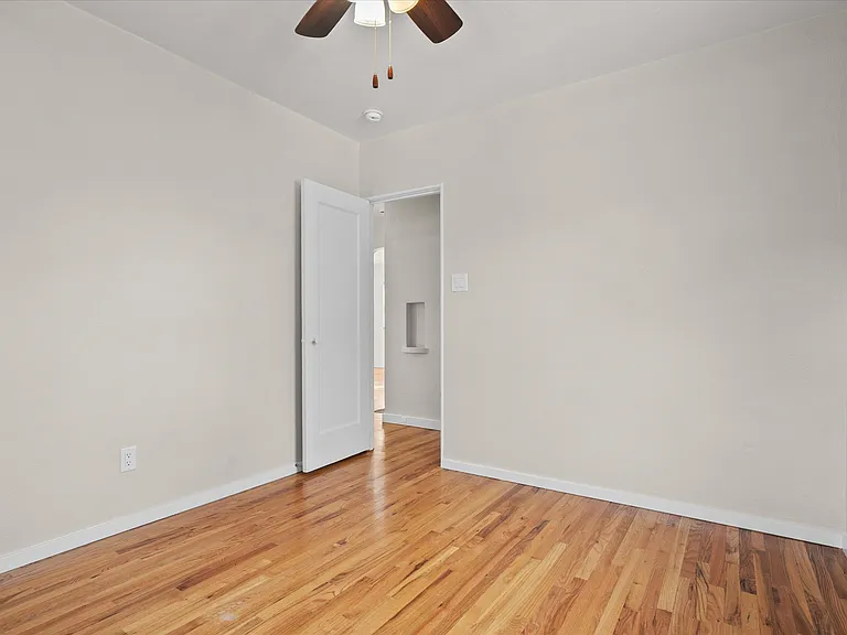 545 Modoc Ave — Photo 12