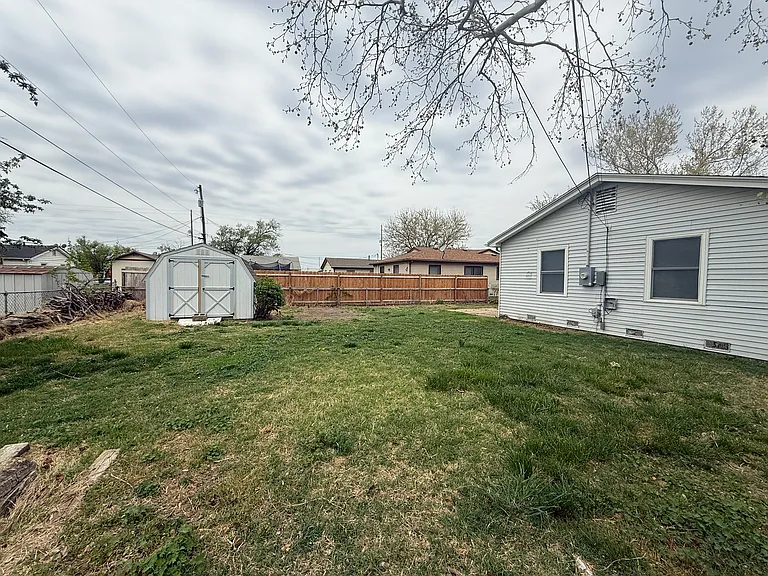 2421 W Lydia Ave — Photo 8