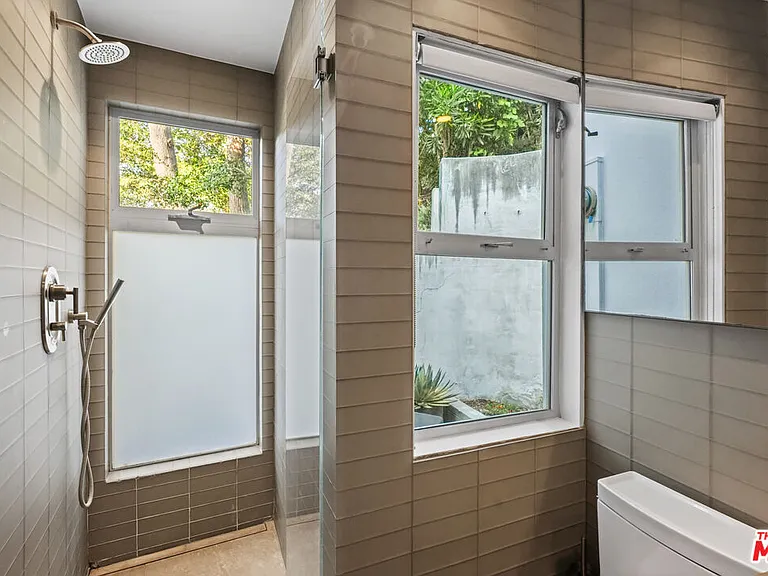 7700 Willow Glen Rd — Photo 31