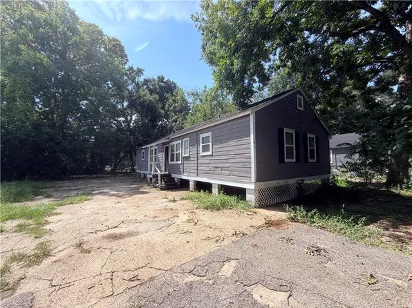 1819 Seale St, Mobile, AL 36617