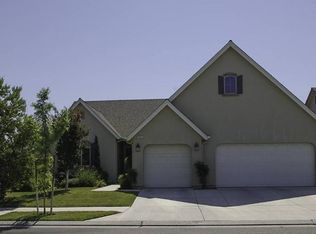 1637 N Karen Ave, Clovis, CA 93619