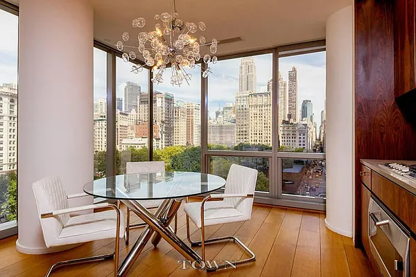 Rented by Town Residential | media 3