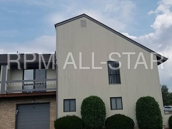 2nd image of 48 Spencer St #225