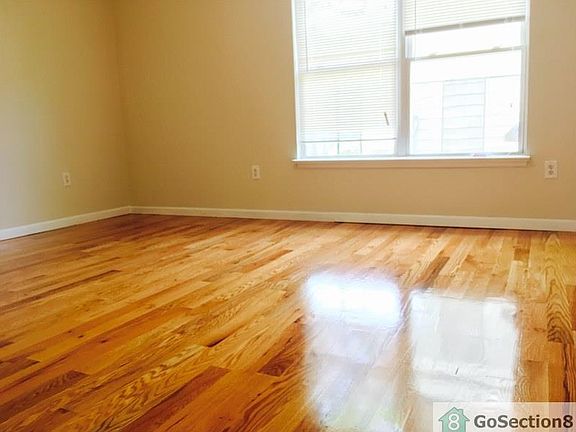 2nd image of 239 Lehigh Ave #2