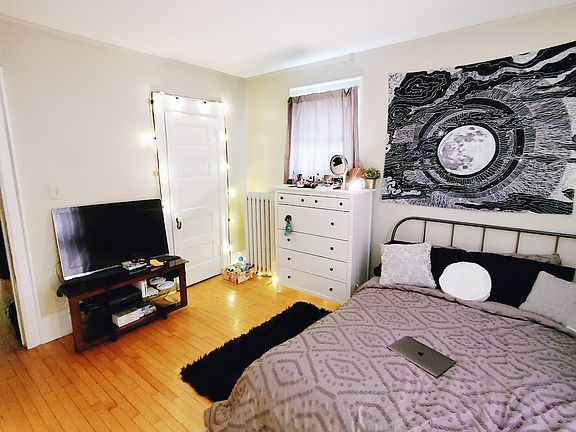 4th image of 2956 N Prospect Ave Unit A