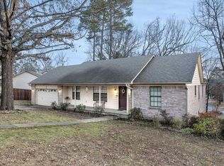 2120 Forest Creek Dr, Little Rock, AR 72211