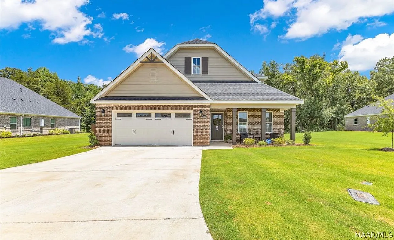 5 bed, 3.0 bath, 2751 sqft, $2,600 — Photo 1