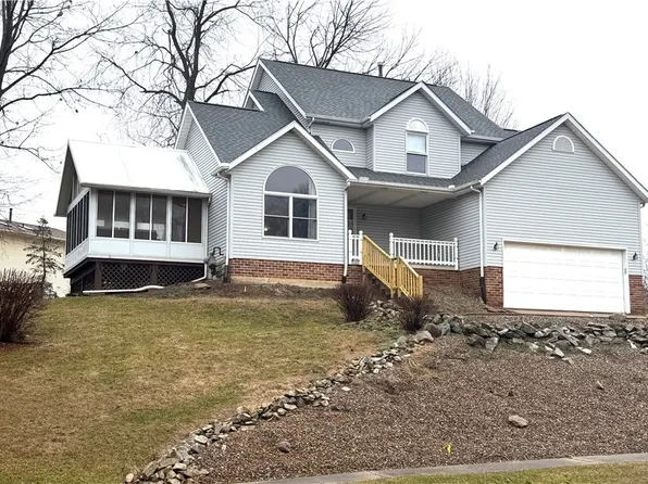 2307 Wittenburg St, Louisville, OH 44641