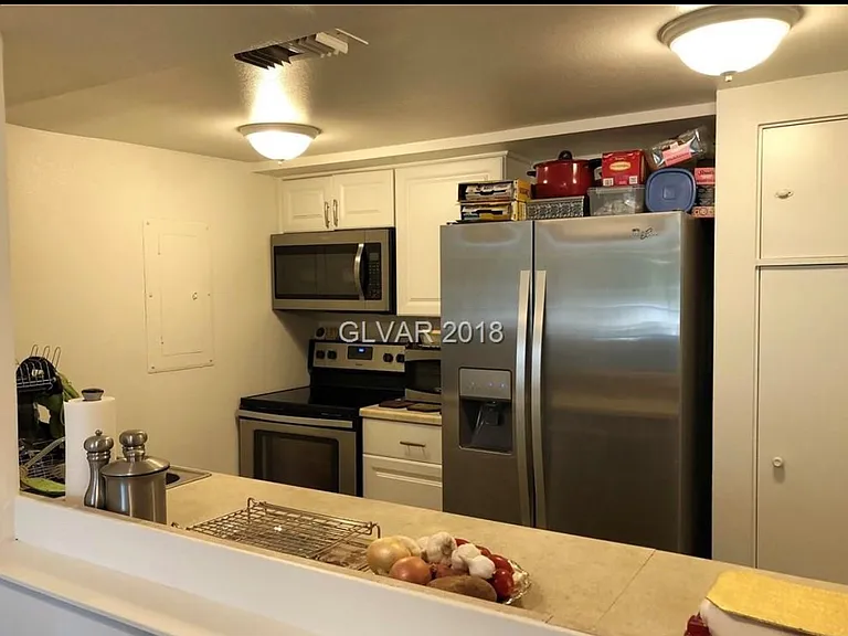 205 E Harmon Ave #219 — Photo 3