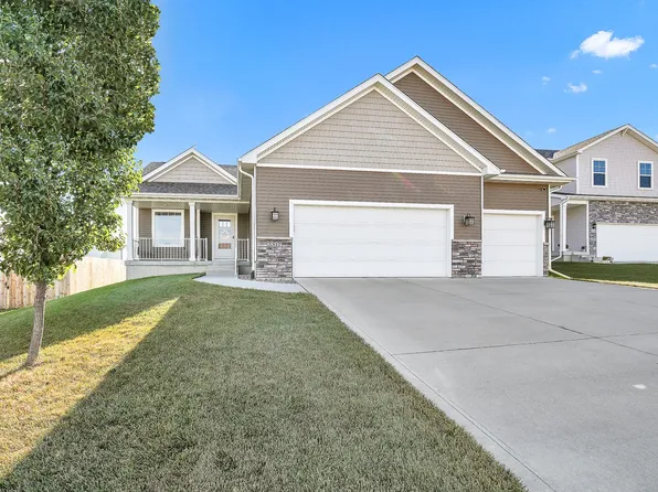 2317 E 50th St, Des Moines, IA 50317