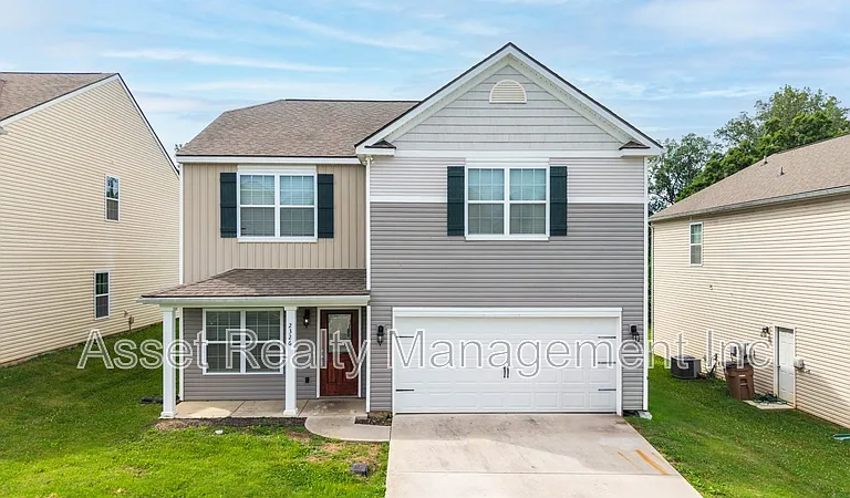 2326 McCampbell Wells Way — Photo 1