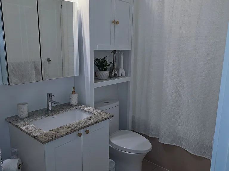 9608 Yonge St #705A — Photo 12