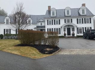 6 Nichols St, Southborough, MA 01772