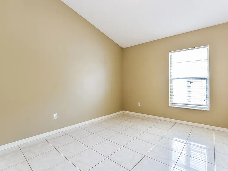 2113 Carpathian Dr — Photo 13