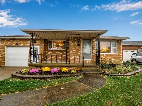 64 Poinciana Pkwy, Cheektowaga, NY 14225