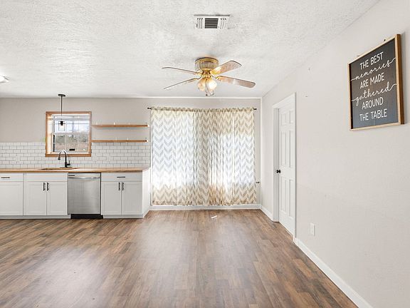 5th image of 438 Billy Young Rd