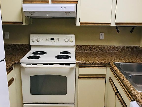 2nd image of 1504 SE Royal Green Cir APT C203